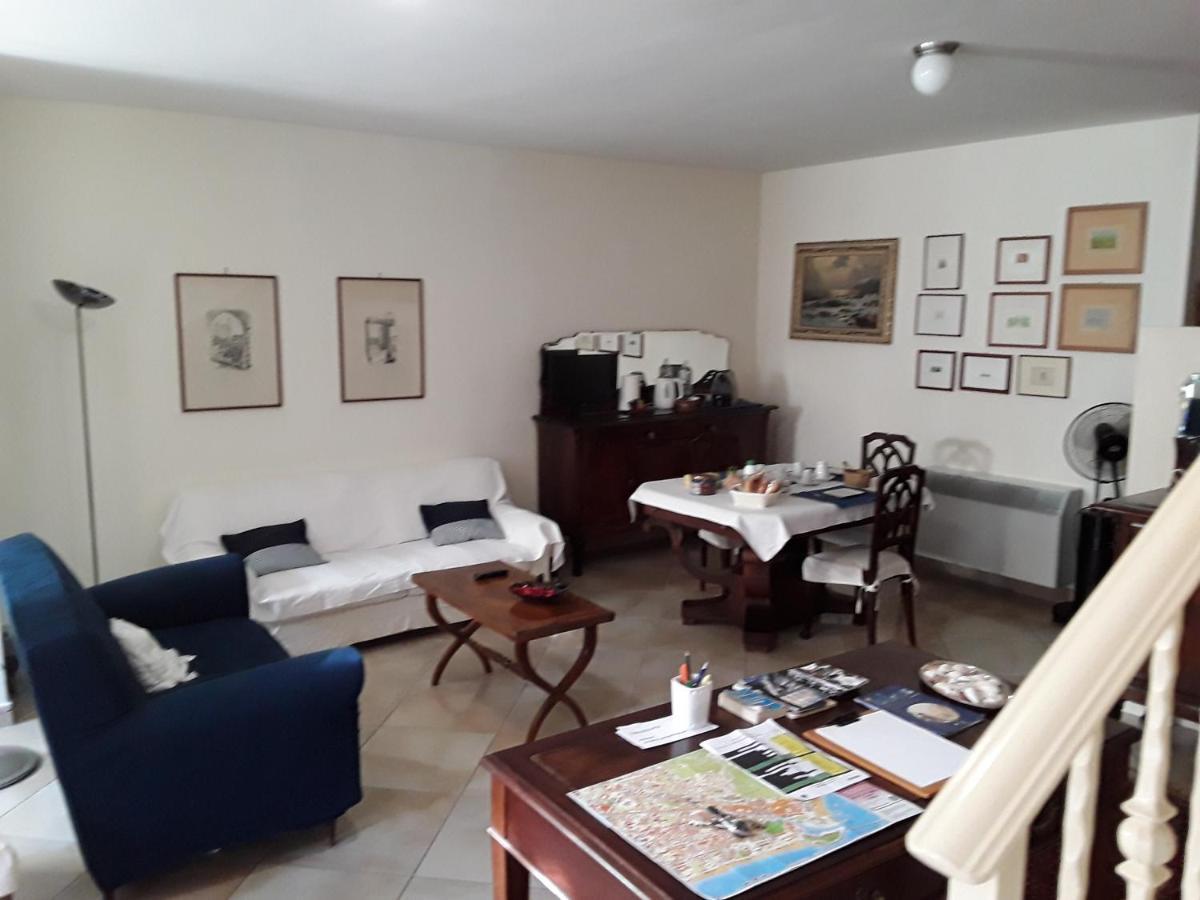 Bed and Breakfast Casa Conte Terracina Esterno foto