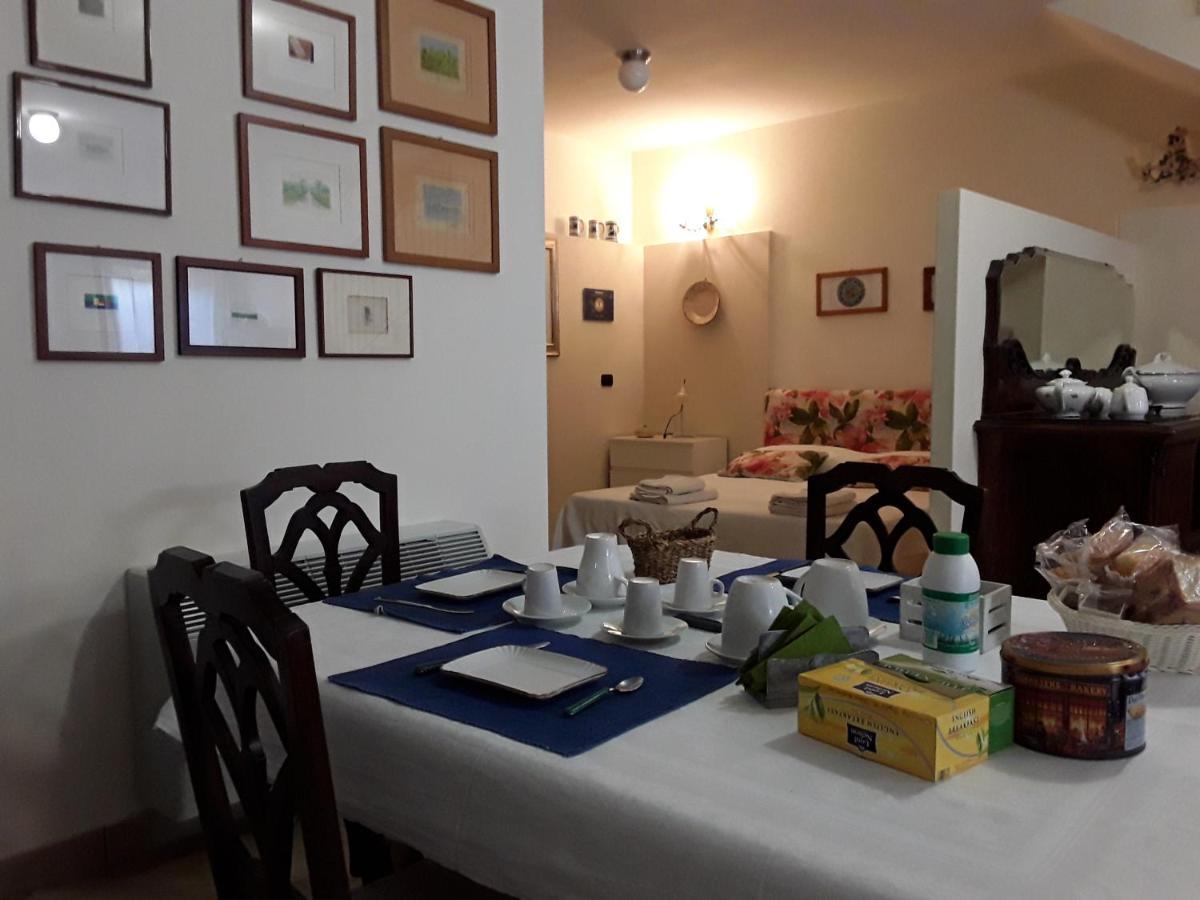Bed and Breakfast Casa Conte Terracina Esterno foto